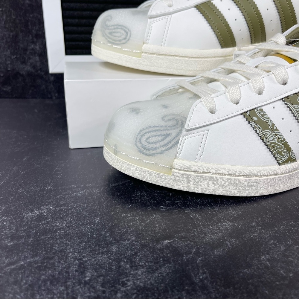 ADIDAS SUPERSTAR BANDANA OFF WHITE FOCUS ORANGE MENS SHOES SIZE 8 GREEN NEW - Picture 5 of 10